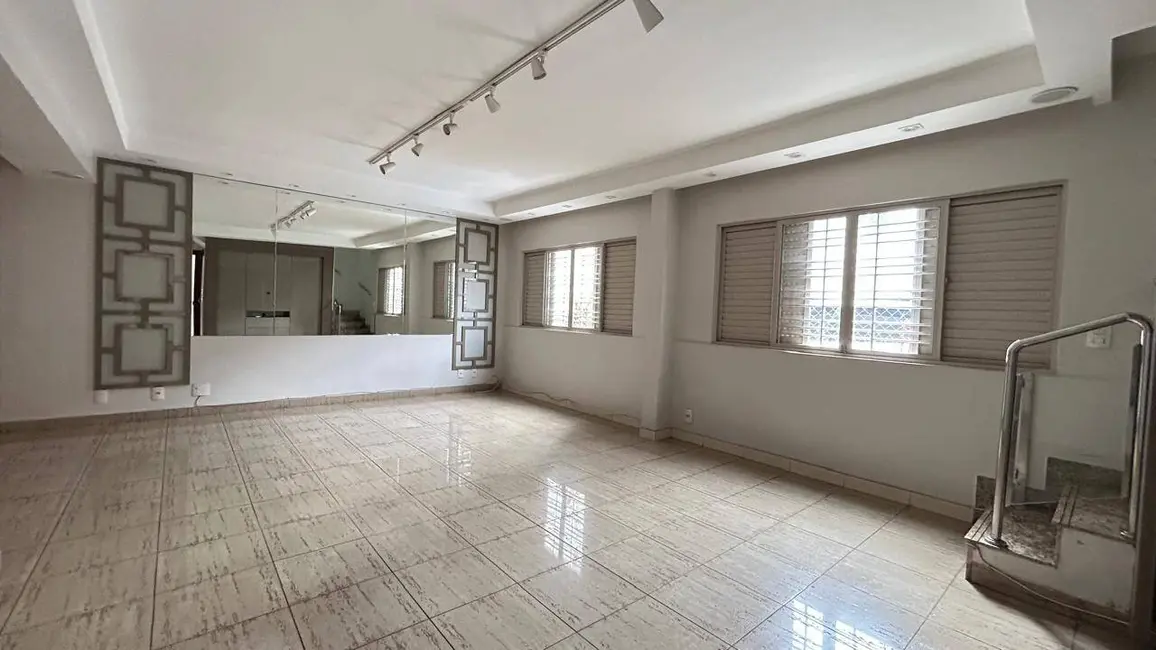Foto 1 de Casa com 3 quartos à venda, 169m2 em Setor Bueno, Goiania - GO