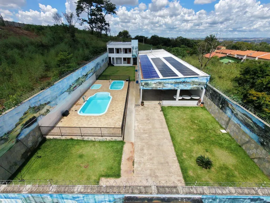 Foto 2 de Sobrado com 2 quartos à venda, 1000m2 em Residencial Petrópolis, Goiania - GO