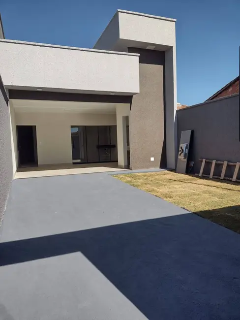 Casa com 3 quartos à venda, 180m2 em Garavelo Residencial Park, Aparecida De Goiania - GO - imagem 1 Foto 1 de Casa com 3 quartos à venda, 180m2 em Garavelo Residencial Park, Aparecida De Goiania - GO