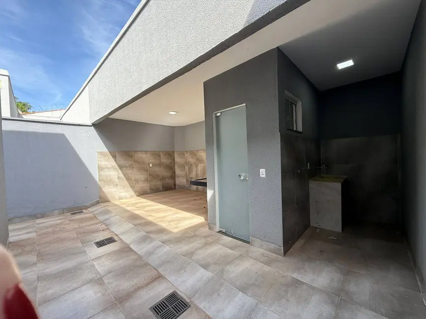 Casa com 3 quartos à venda, 210m2 em Jardim Atlântico, Goiania - GO - imagem 4 Foto 4 de Casa com 3 quartos à venda, 210m2 em Jardim Atlântico, Goiania - GO
