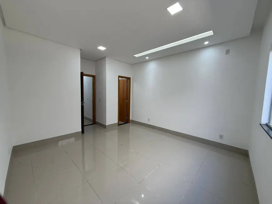 Casa com 3 quartos à venda, 210m2 em Jardim Atlântico, Goiania - GO - imagem 8 Foto 8 de Casa com 3 quartos à venda, 210m2 em Jardim Atlântico, Goiania - GO