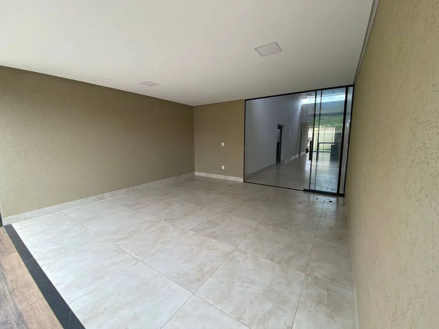 Casa com 3 quartos à venda, 243m2 em Jardim América, Goiania - GO - imagem 5 Foto 5 de Casa com 3 quartos à venda, 243m2 em Jardim América, Goiania - GO