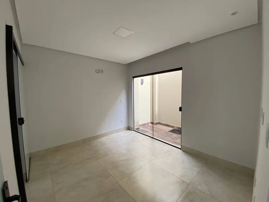 Casa com 3 quartos à venda, 243m2 em Jardim América, Goiania - GO - imagem 8 Foto 8 de Casa com 3 quartos à venda, 243m2 em Jardim América, Goiania - GO