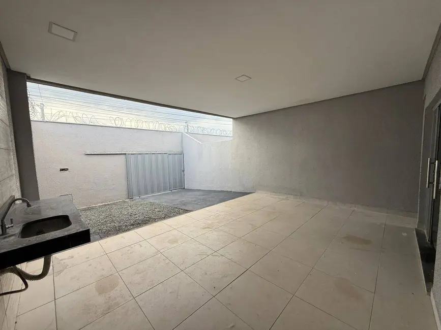 Foto 2 de Casa com 3 quartos à venda, 180m2 em Residencial Itaipu, Goiania - GO