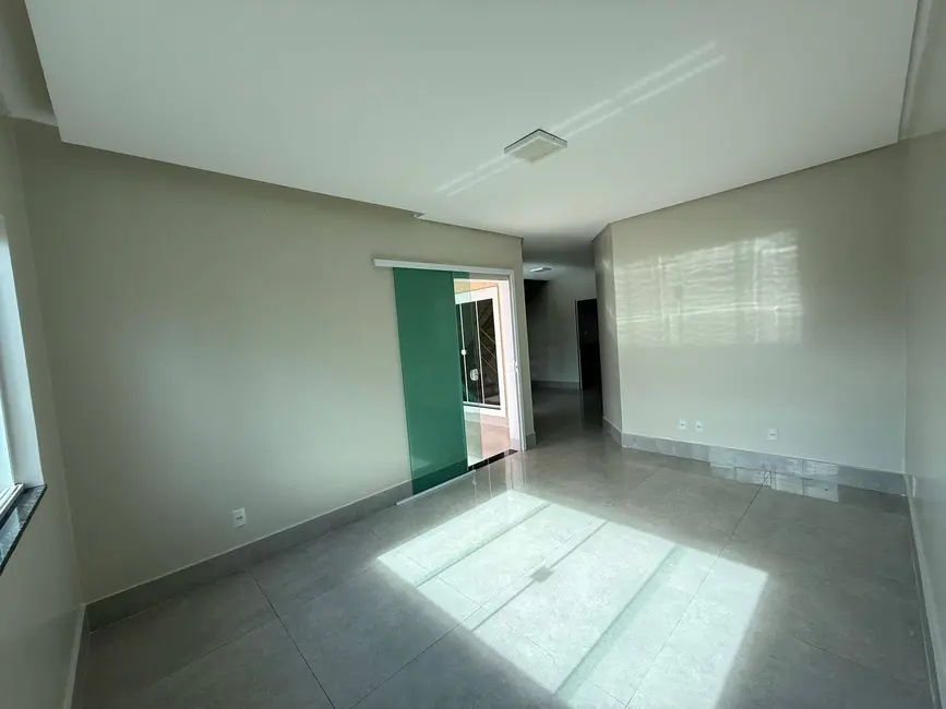 Foto 5 de Sobrado com 4 quartos à venda, 210m2 em Jardim Atlântico, Goiania - GO