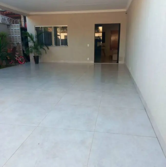 Casa com 3 quartos à venda, 236m2 em Vila Rosa, Goiania - GO - imagem 2 Foto 2 de Casa com 3 quartos à venda, 236m2 em Vila Rosa, Goiania - GO