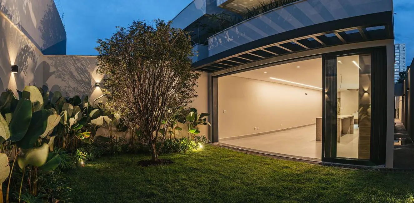 Sobrado com 3 quartos à venda, 210m2 em Jardim Atlântico, Goiania - GO - imagem 5 Foto 5 de Sobrado com 3 quartos à venda, 210m2 em Jardim Atlântico, Goiania - GO