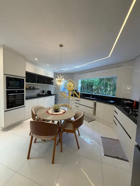 Foto 7 de Casa com 3 quartos à venda, 422m2 em Suru, Santana De Parnaiba - SP