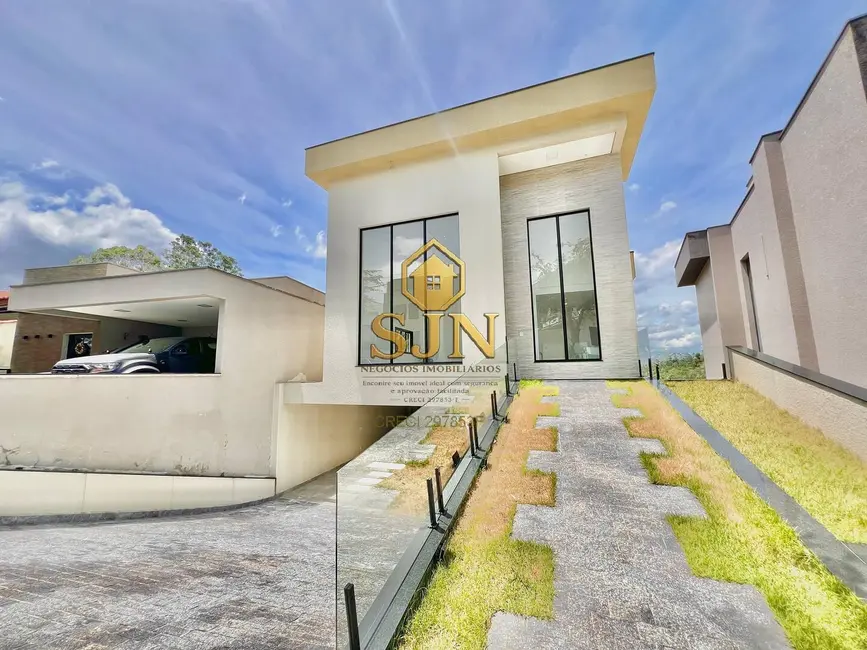 Casa com 3 quartos à venda, 300m2 em Suru, Santana De Parnaiba - SP - imagem 1 Foto 1 de Casa com 3 quartos à venda, 300m2 em Suru, Santana De Parnaiba - SP