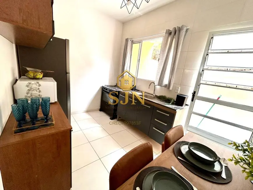 Casa com 2 quartos à venda, 62m2 em Chácara do Solar III, Santana De Parnaiba - SP - imagem 6 Foto 6 de Casa com 2 quartos à venda, 62m2 em Chácara do Solar III, Santana De Parnaiba - SP