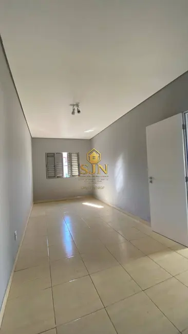 Casa com 2 quartos para alugar, 120m2 em Centro, Santana De Parnaiba - SP - imagem 5 Foto 5 de Casa com 2 quartos para alugar, 120m2 em Centro, Santana De Parnaiba - SP