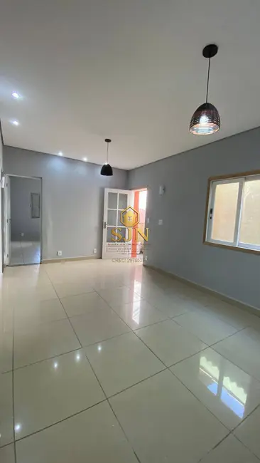 Casa com 2 quartos para alugar, 120m2 em Centro, Santana De Parnaiba - SP - imagem 4 Foto 4 de Casa com 2 quartos para alugar, 120m2 em Centro, Santana De Parnaiba - SP