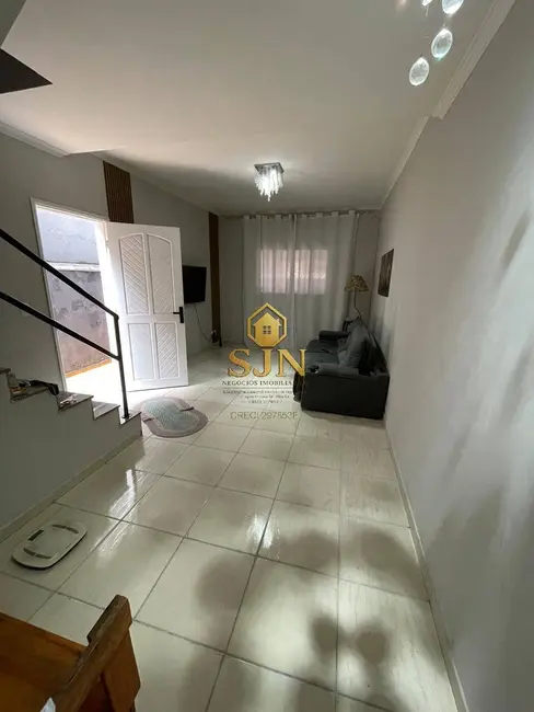 Casa com 3 quartos à venda, 132m2 em Parque Santana, Santana De Parnaiba - SP - imagem 4 Foto 4 de Casa com 3 quartos à venda, 132m2 em Parque Santana, Santana De Parnaiba - SP
