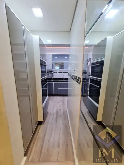 Apartamento com 2 quartos à venda, 83m2 em Canto do Forte, Praia Grande - SP - imagem 9 Foto 9 de Apartamento com 2 quartos à venda, 83m2 em Canto do Forte, Praia Grande - SP