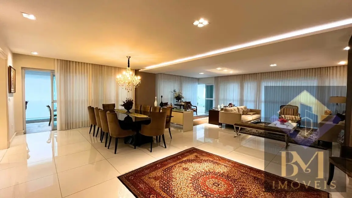 Apartamento com 4 quartos à venda, 239m2 em Gonzaga, Santos - SP - imagem 1 Foto 1 de Apartamento com 4 quartos à venda, 239m2 em Gonzaga, Santos - SP