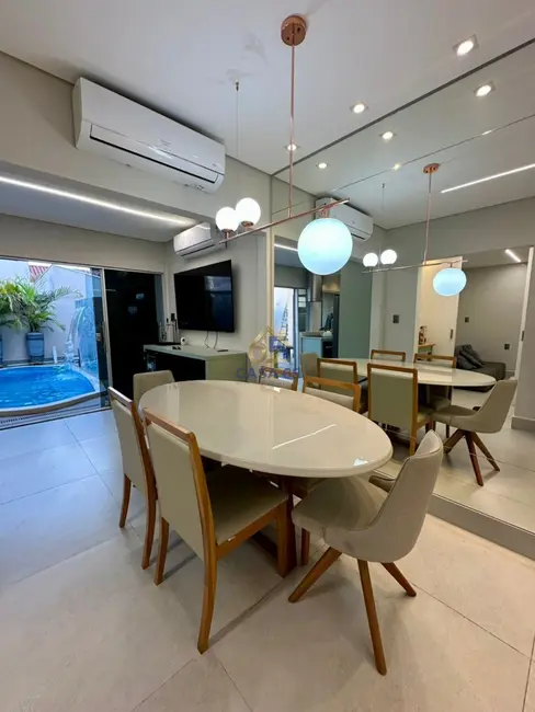 Foto 3 de Casa de Condomínio com 3 quartos à venda, 161m2 em Despraiado, Cuiaba - MT