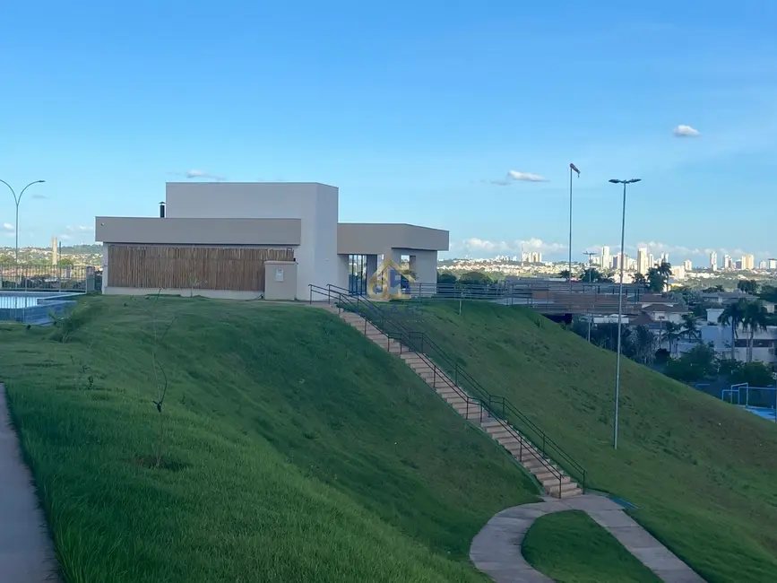 Foto 5 de Terreno / Lote à venda, 251m2 em Ribeirão do Lipa, Cuiaba - MT