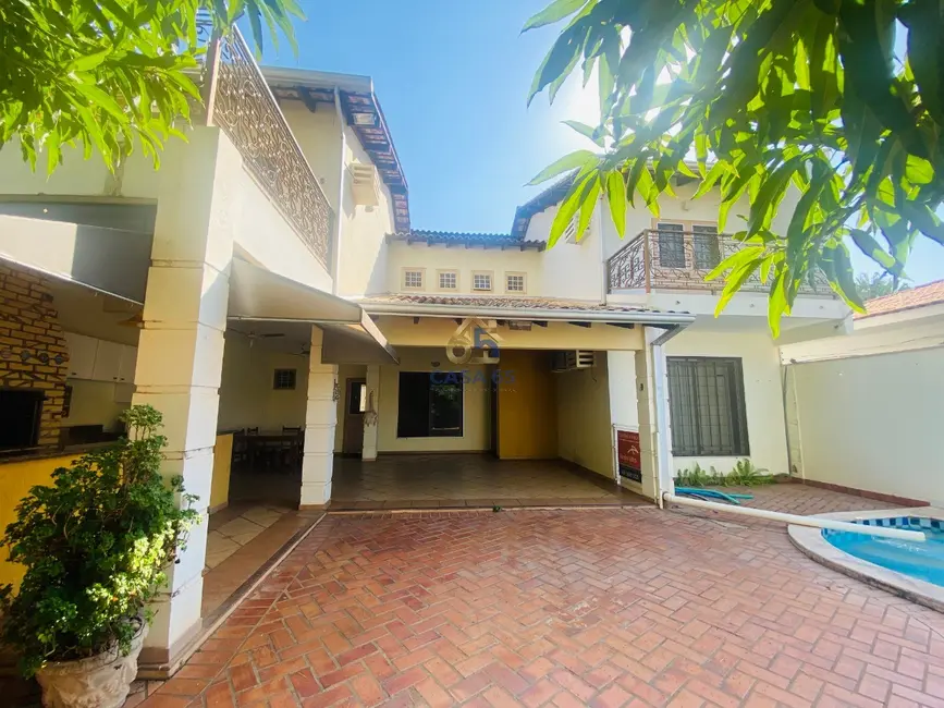 Foto 2 de Casa com 4 quartos à venda, 294m2 em Jardim Petrópolis, Cuiaba - MT