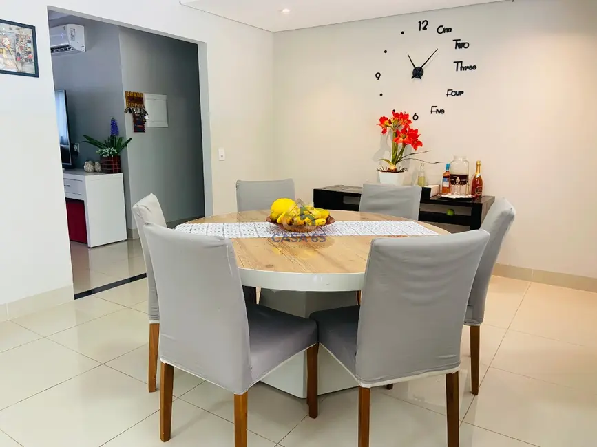Casa de Condomínio com 5 quartos à venda, 490m2 em Jardim Vitória, Cuiaba - MT - imagem 8 Foto 8 de Casa de Condomínio com 5 quartos à venda, 490m2 em Jardim Vitória, Cuiaba - MT