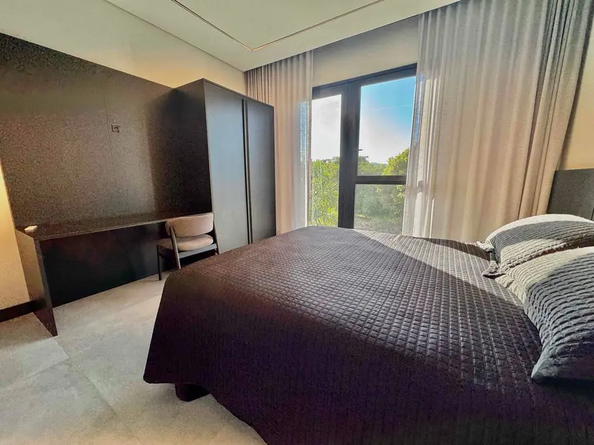Foto 3 de Casa com 5 quartos à venda e para alugar, 646m2 em Jurerê Internacional, Florianopolis - SC