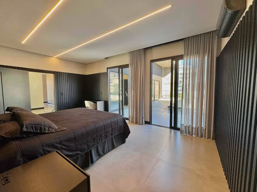 Foto 9 de Casa com 5 quartos à venda e para alugar, 646m2 em Jurerê Internacional, Florianopolis - SC