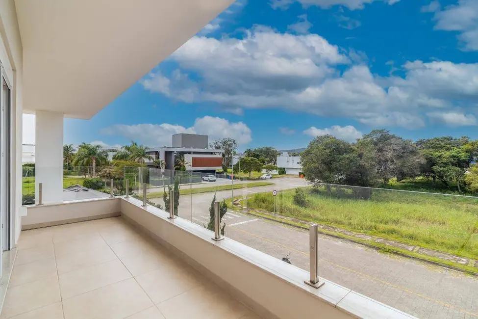 Casa com 5 quartos à venda, 500m2 em Jurerê Internacional, Florianopolis - SC - imagem 8 Foto 8 de Casa com 5 quartos à venda, 500m2 em Jurerê Internacional, Florianopolis - SC