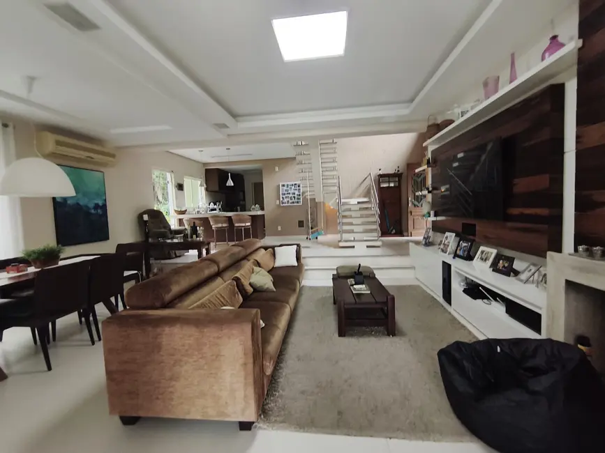Foto 9 de Casa com 4 quartos à venda, 350m2 em Lagoa da Conceição, Florianopolis - SC