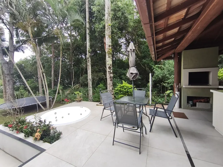 Foto 1 de Casa com 4 quartos à venda, 350m2 em Lagoa da Conceição, Florianopolis - SC