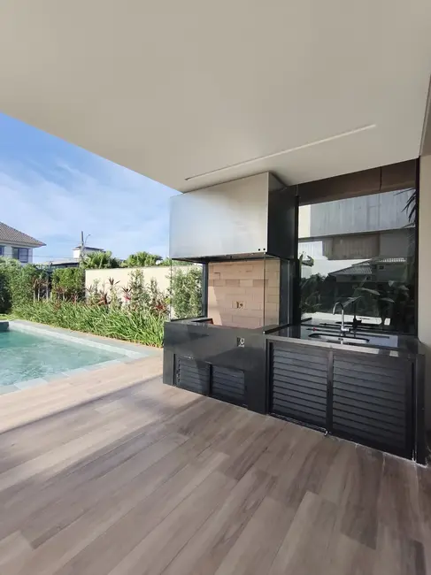 Casa com 5 quartos à venda, 727m2 em Jurerê Internacional, Florianopolis - SC - imagem 2 Foto 2 de Casa com 5 quartos à venda, 727m2 em Jurerê Internacional, Florianopolis - SC