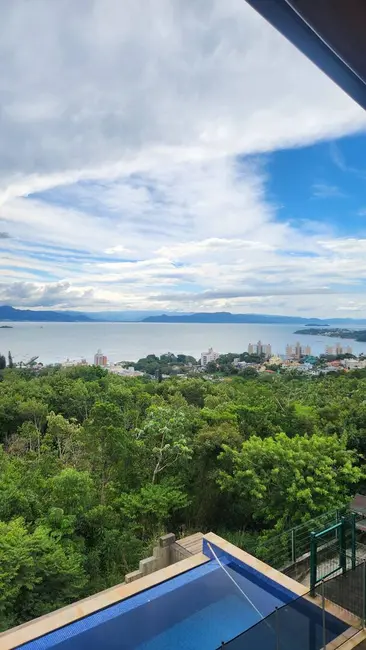 Casa com 3 quartos à venda, 643m2 em João Paulo, Florianopolis - SC - imagem 7 Foto 7 de Casa com 3 quartos à venda, 643m2 em João Paulo, Florianopolis - SC
