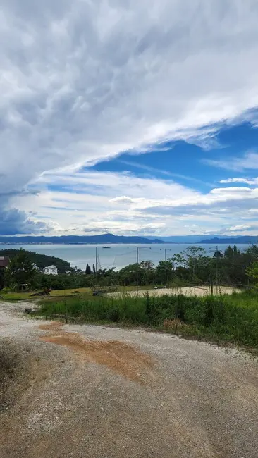 Casa com 3 quartos à venda, 643m2 em João Paulo, Florianopolis - SC - imagem 5 Foto 5 de Casa com 3 quartos à venda, 643m2 em João Paulo, Florianopolis - SC