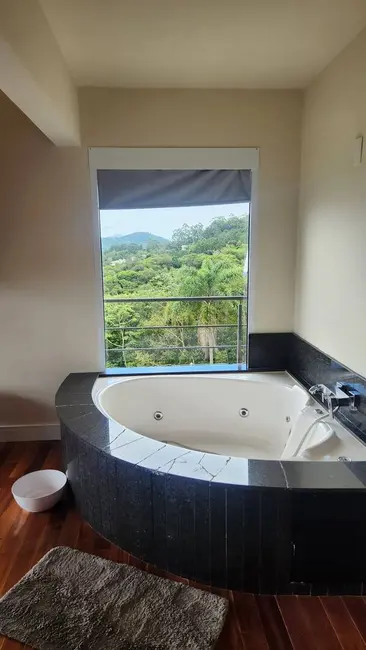 Casa com 3 quartos à venda, 643m2 em João Paulo, Florianopolis - SC - imagem 6 Foto 6 de Casa com 3 quartos à venda, 643m2 em João Paulo, Florianopolis - SC
