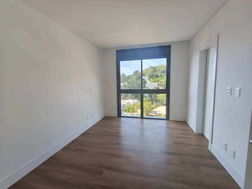 Apartamento com 3 quartos à venda, 155m2 em Jurerê, Florianopolis - SC - imagem 9 Foto 9 de Apartamento com 3 quartos à venda, 155m2 em Jurerê, Florianopolis - SC