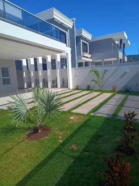Casa com 3 quartos à venda, 244m2 em Ingleses do Rio Vermelho, Florianopolis - SC - imagem 9 Foto 9 de Casa com 3 quartos à venda, 244m2 em Ingleses do Rio Vermelho, Florianopolis - SC