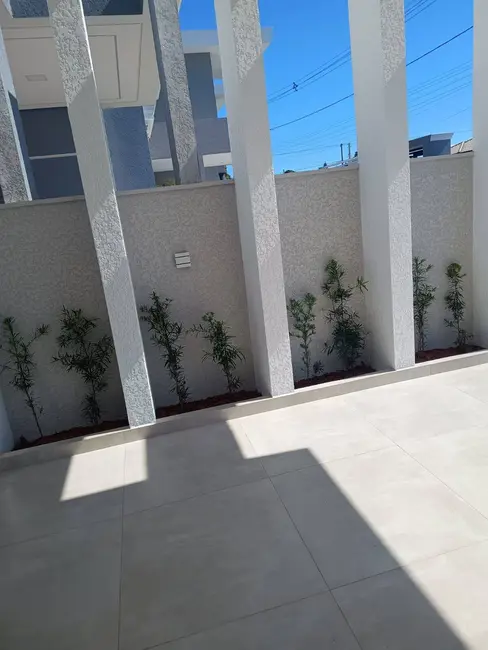 Casa com 3 quartos à venda, 244m2 em Ingleses do Rio Vermelho, Florianopolis - SC - imagem 5 Foto 5 de Casa com 3 quartos à venda, 244m2 em Ingleses do Rio Vermelho, Florianopolis - SC