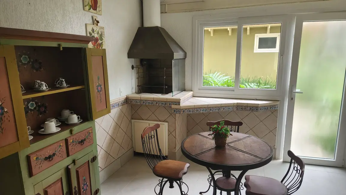 Casa com 5 quartos à venda, 150m2 em Jurerê, Florianopolis - SC - imagem 8 Foto 8 de Casa com 5 quartos à venda, 150m2 em Jurerê, Florianopolis - SC
