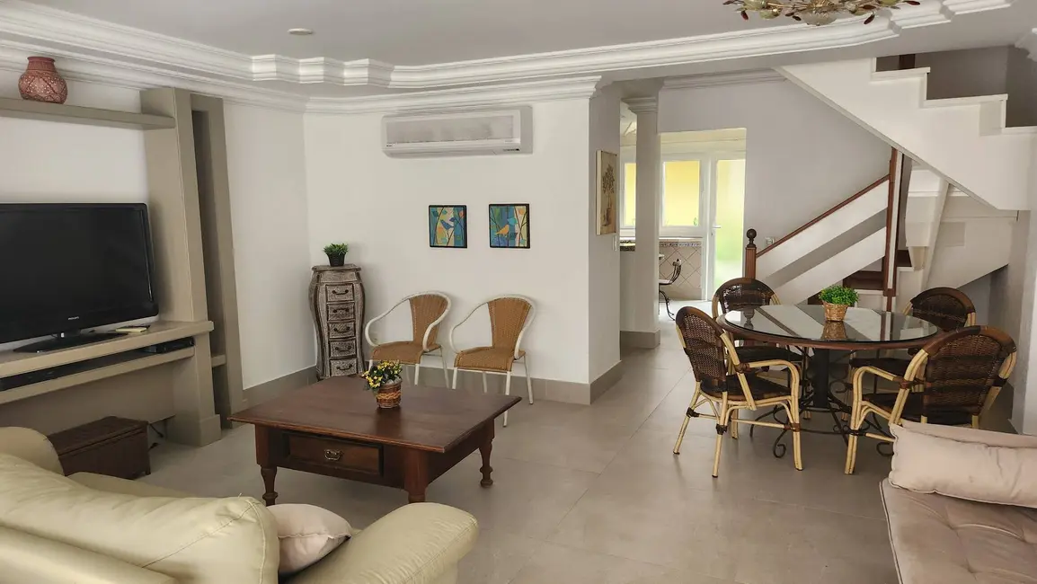 Casa com 5 quartos à venda, 150m2 em Jurerê, Florianopolis - SC - imagem 2 Foto 2 de Casa com 5 quartos à venda, 150m2 em Jurerê, Florianopolis - SC