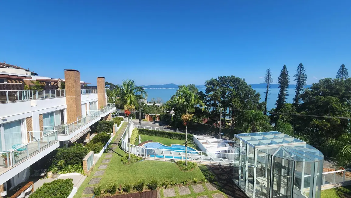 Casa com 4 quartos à venda e para alugar, 235m2 em Cacupé, Florianopolis - SC - imagem 1 Foto 1 de Casa com 4 quartos à venda e para alugar, 235m2 em Cacupé, Florianopolis - SC