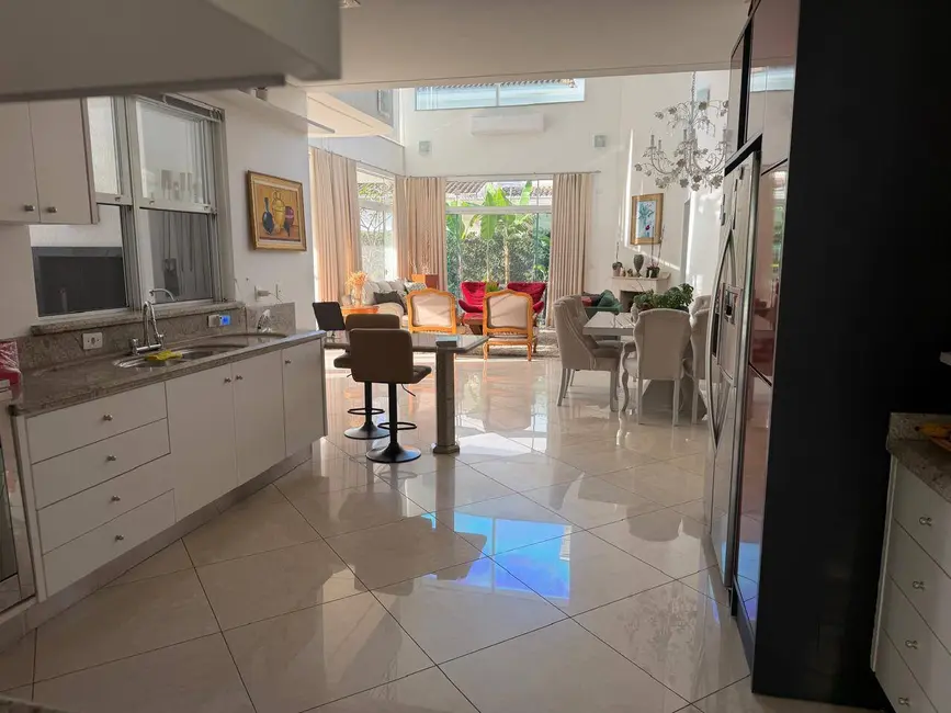 Casa com 5 quartos à venda em Jurerê Internacional, Florianopolis - SC - imagem 4 Foto 4 de Casa com 5 quartos à venda em Jurerê Internacional, Florianopolis - SC