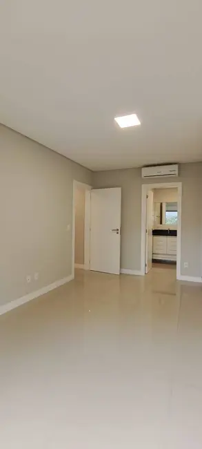 Apartamento com 2 quartos à venda e para alugar, 85m2 em Jurerê, Florianopolis - SC - imagem 1 Foto 1 de Apartamento com 2 quartos à venda e para alugar, 85m2 em Jurerê, Florianopolis - SC