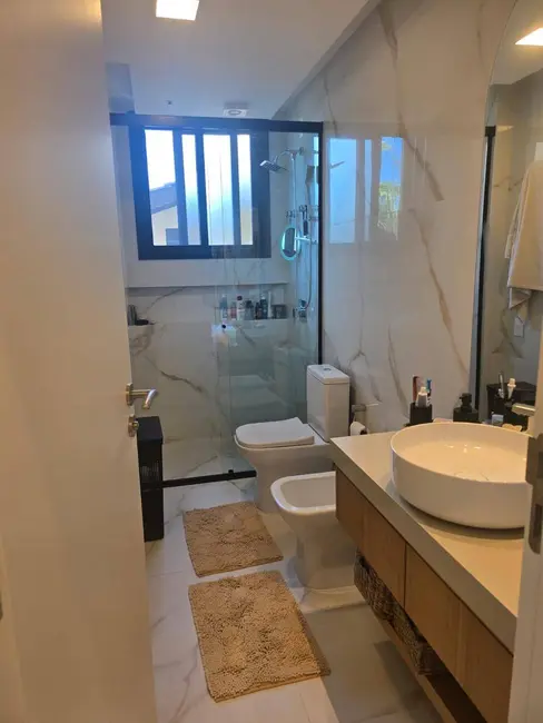 Apartamento com 3 quartos à venda, 253m2 em Jurerê, Florianopolis - SC - imagem 6 Foto 6 de Apartamento com 3 quartos à venda, 253m2 em Jurerê, Florianopolis - SC