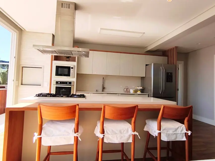 Foto 2 de Apartamento com 3 quartos à venda, 190m2 em Jurerê Internacional, Florianopolis - SC