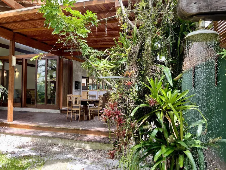 Foto 1 de Casa com 4 quartos à venda, 163m2 em Sao Sebastiao - SP