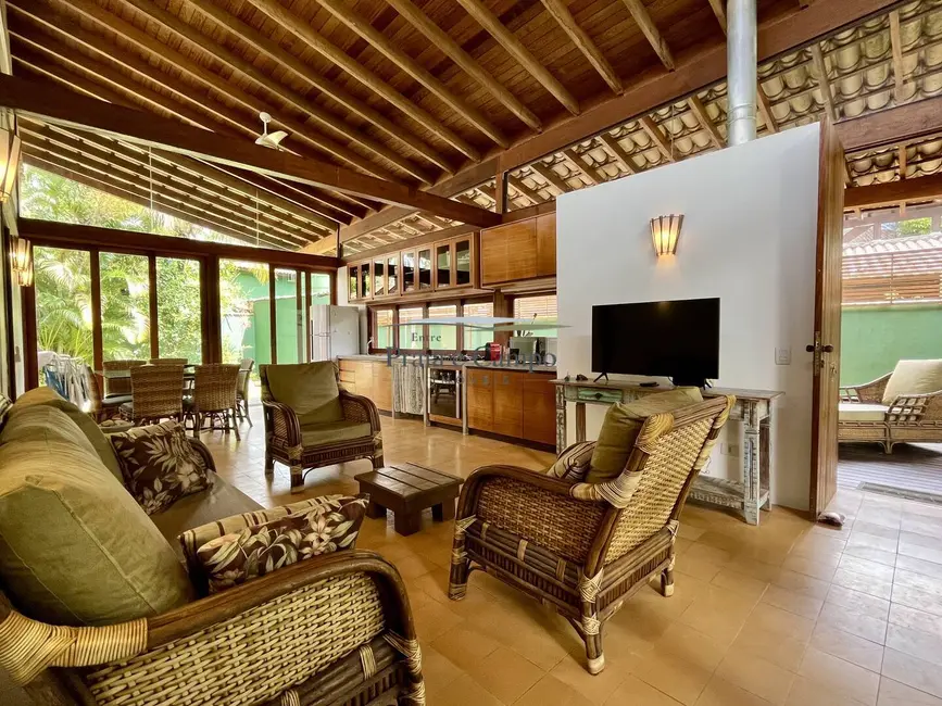 Foto 8 de Casa com 4 quartos à venda, 163m2 em Sao Sebastiao - SP