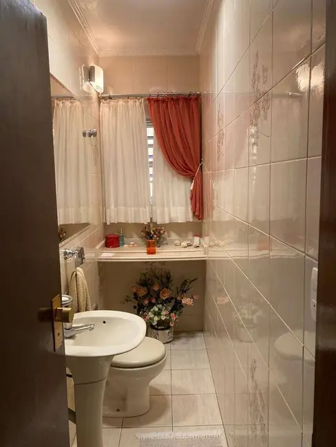 Casa com 4 quartos à venda, 100m2 em Jardim Valéria, Guarulhos - SP - imagem 6 Foto 6 de Casa com 4 quartos à venda, 100m2 em Jardim Valéria, Guarulhos - SP
