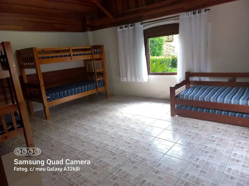 Chácara com 4 quartos à venda, 1200m2 em Guarulhos - SP - imagem 2 Foto 2 de Chácara com 4 quartos à venda, 1200m2 em Guarulhos - SP