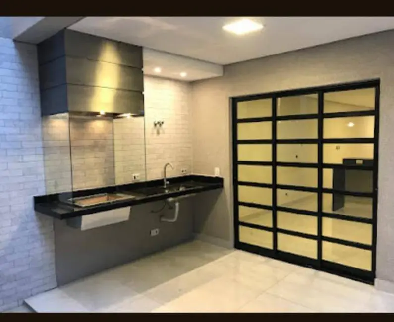 Foto 3 de Casa com 3 quartos à venda, 170m2 em Parque Continental II, Guarulhos - SP