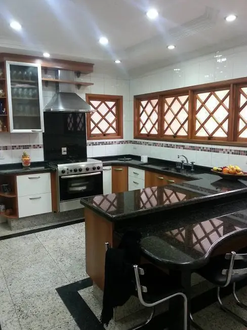 Foto 2 de Casa com 3 quartos à venda, 250m2 em Jardim Paraventi, Guarulhos - SP