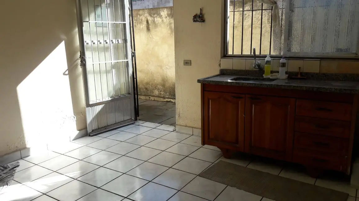 Casa com 1 quarto à venda, 80m2 em Recreio São Jorge, Guarulhos - SP - imagem 6 Foto 6 de Casa com 1 quarto à venda, 80m2 em Recreio São Jorge, Guarulhos - SP