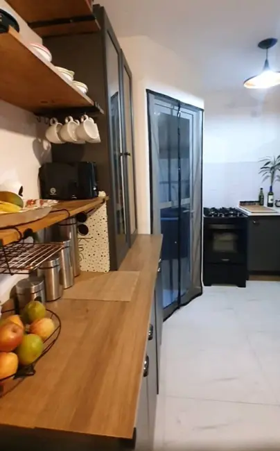 Foto 3 de Casa com 2 quartos à venda, 75m2 em Jardim Izildinha, Guarulhos - SP